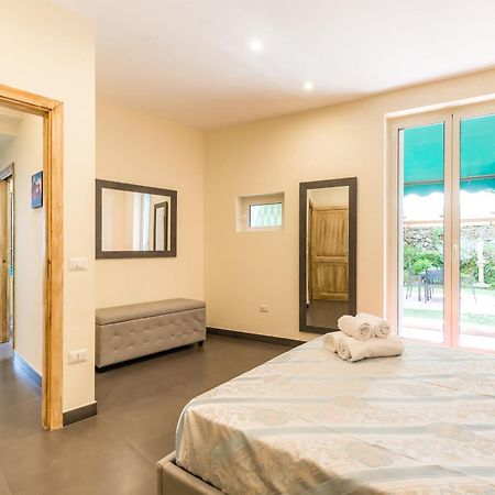 Villa Dolcevita With Parking By Napoliapartments Exterior photo