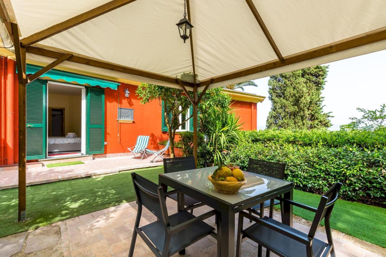 Villa Dolcevita With Parking By Napoliapartments Exterior photo
