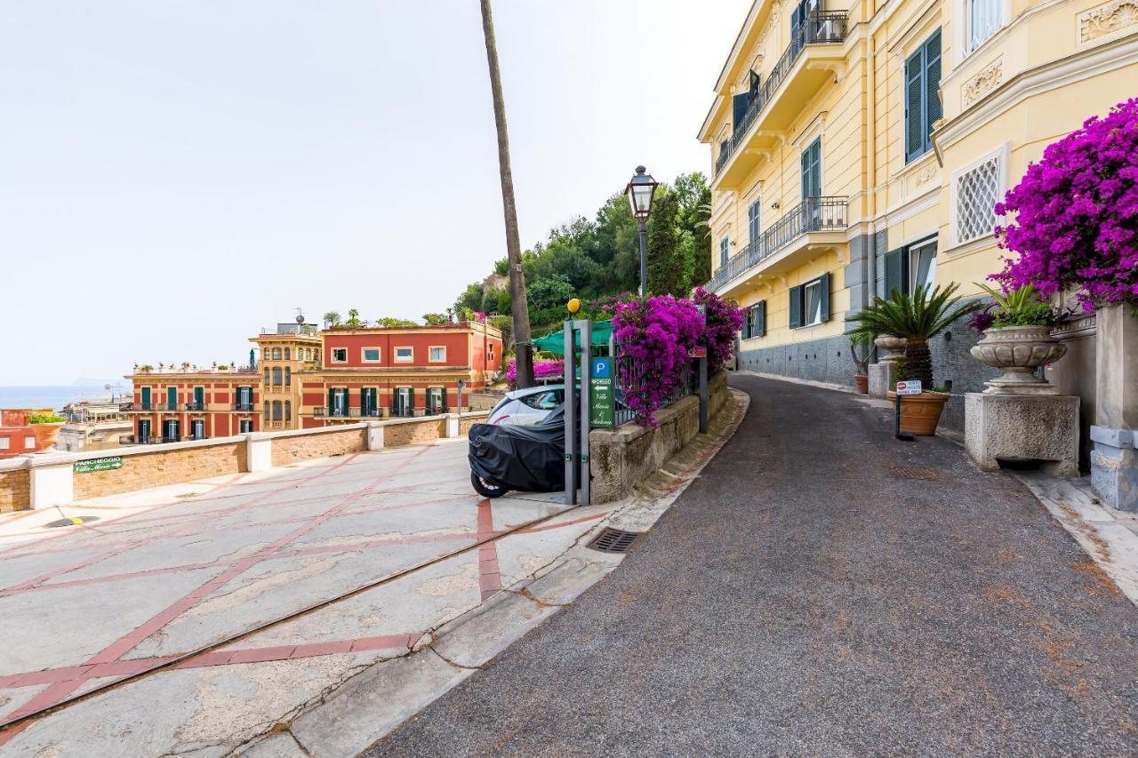 Villa Dolcevita With Parking By Napoliapartments Exterior photo